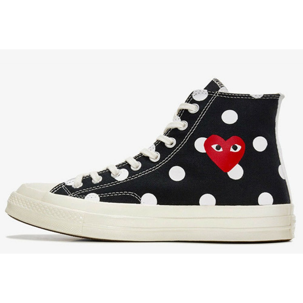converse with red heart and eyes